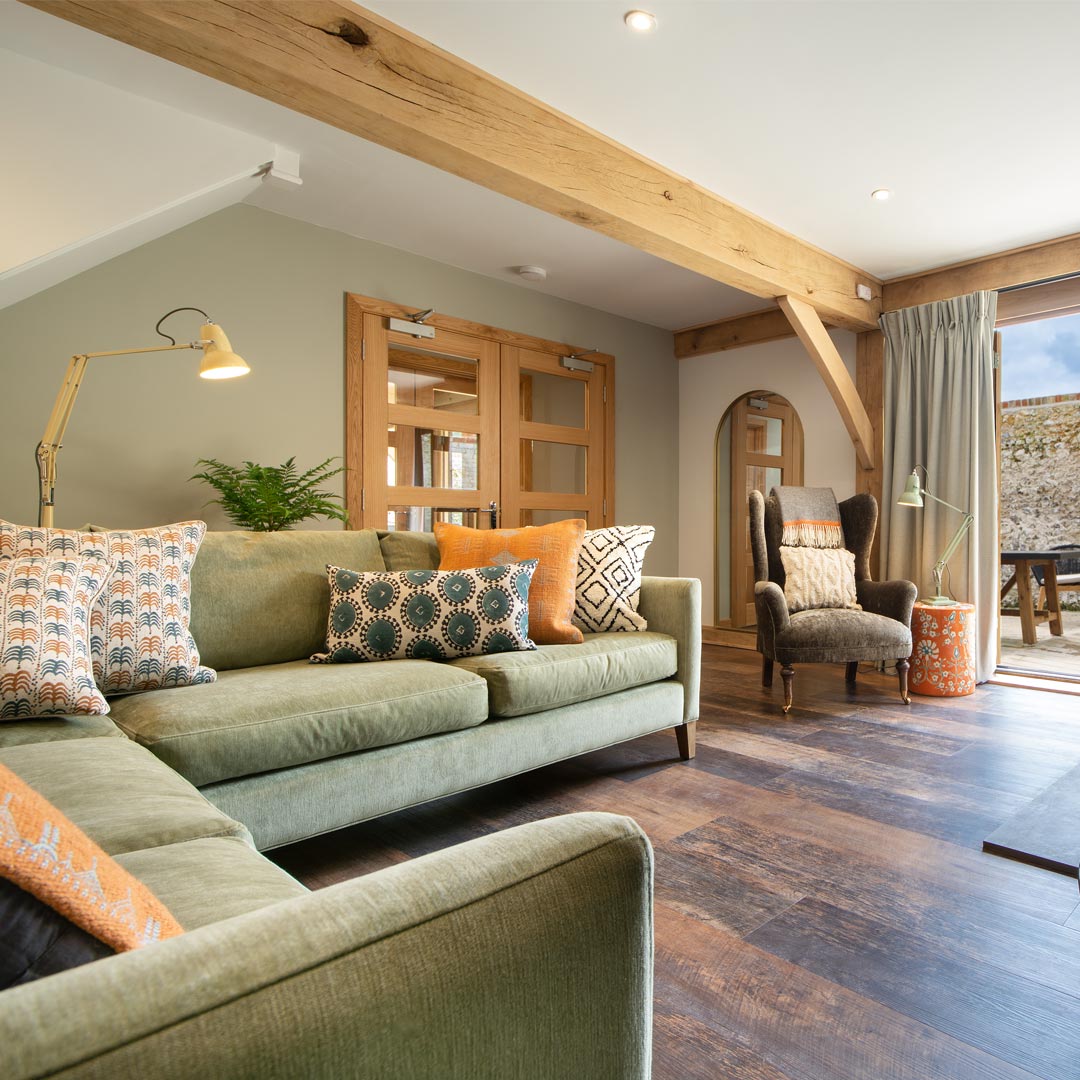 2-Bagden-Farm-Cottage-NT-Pair