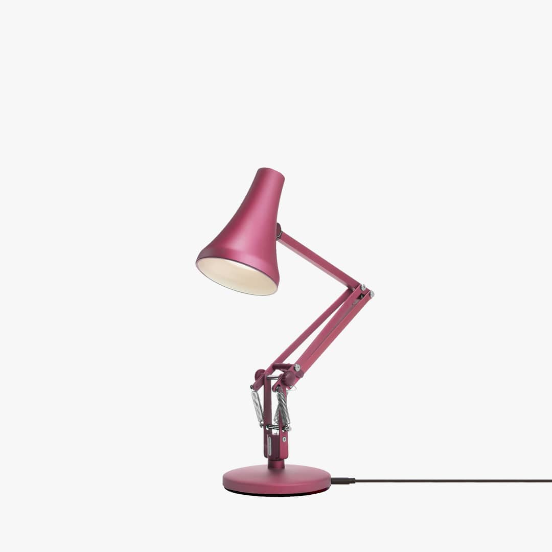 90_mini_mini_desk_lamp_berry_red_3