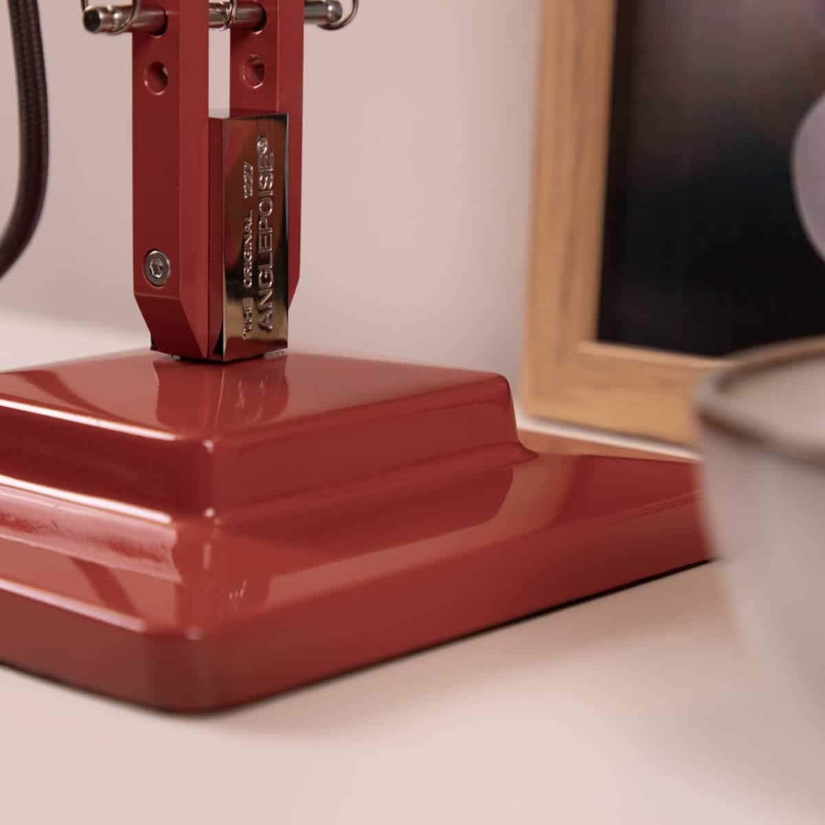 Anglepoise_1227_Desk_Lamp_Coral_Red_Still_Life_LORES-12