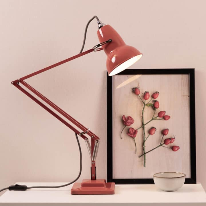 Anglepoise_1227_Desk_Lamp_Coral_Red_Still_Life_LORES-4