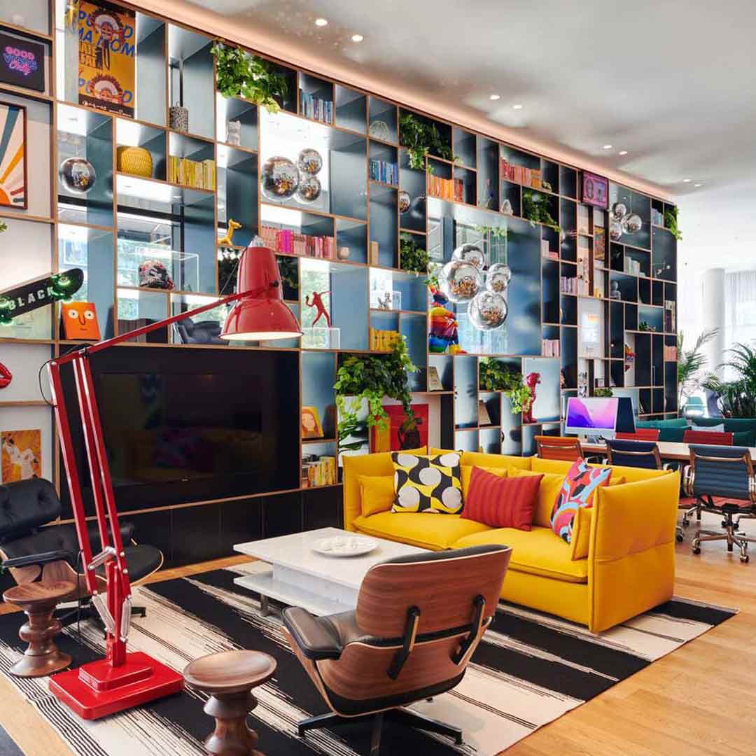 CitizenM_WashingtonDC_giantred