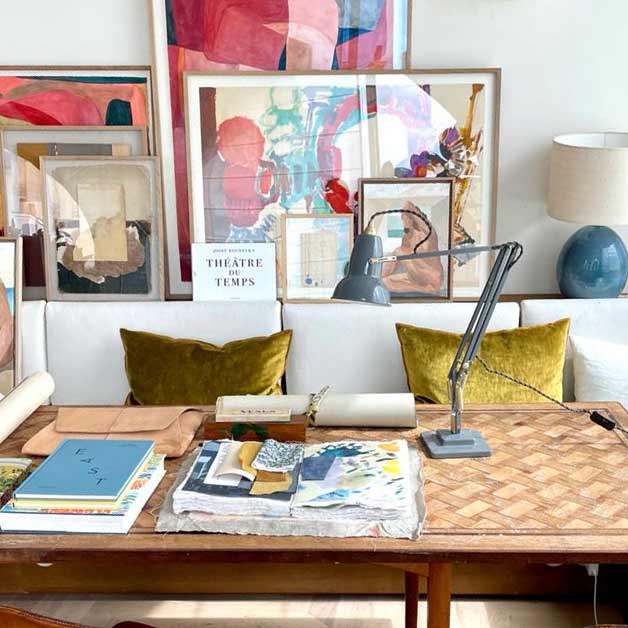 o1227-grey-brass-desk