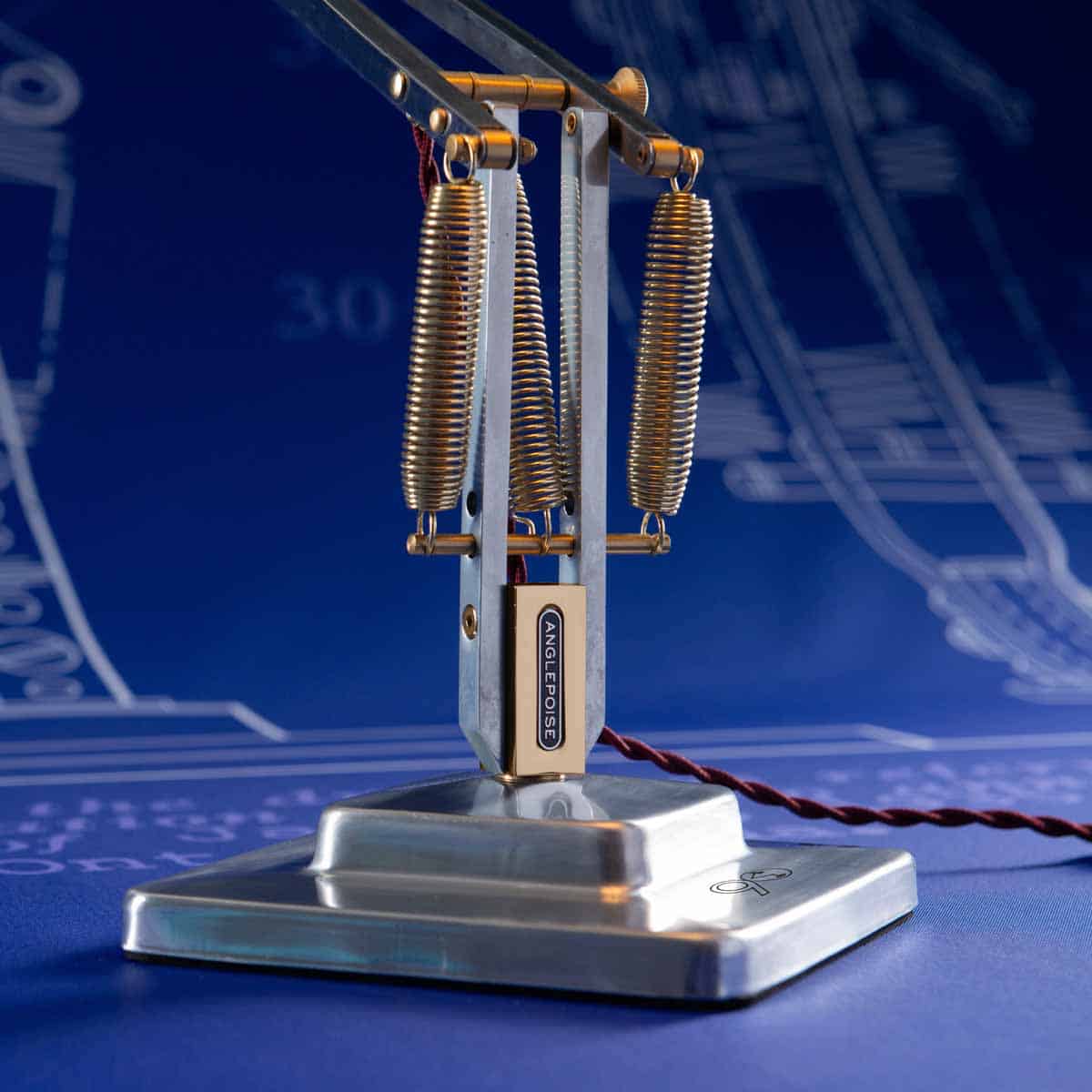 original-1227-90years-desk-lamp-polished-raw_2525.LS.SQ.W.D1.2