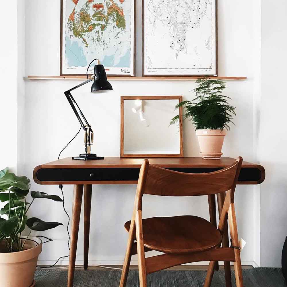 original-1227-brass-desk-lamp-jet-black_4924.LS.SQ.W.S1.UK.4