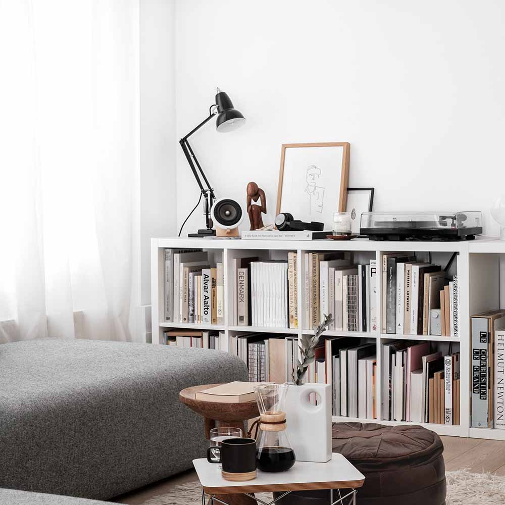 original-1227-desk-lamp-jet-black_4924.LS.SQ.W.S1.UK.17