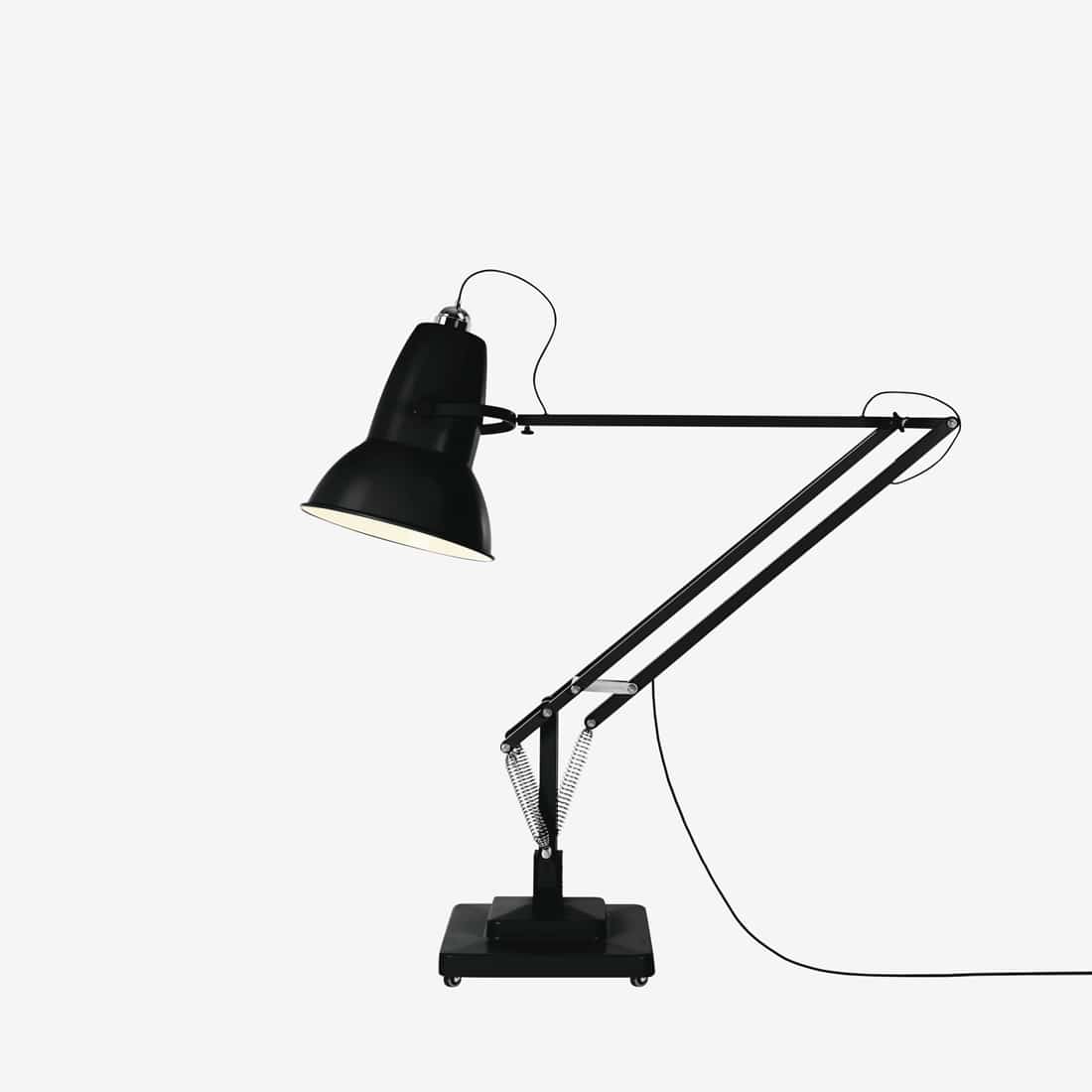 original-1227-giant-floor-lamp-jet-black-1-matte_1