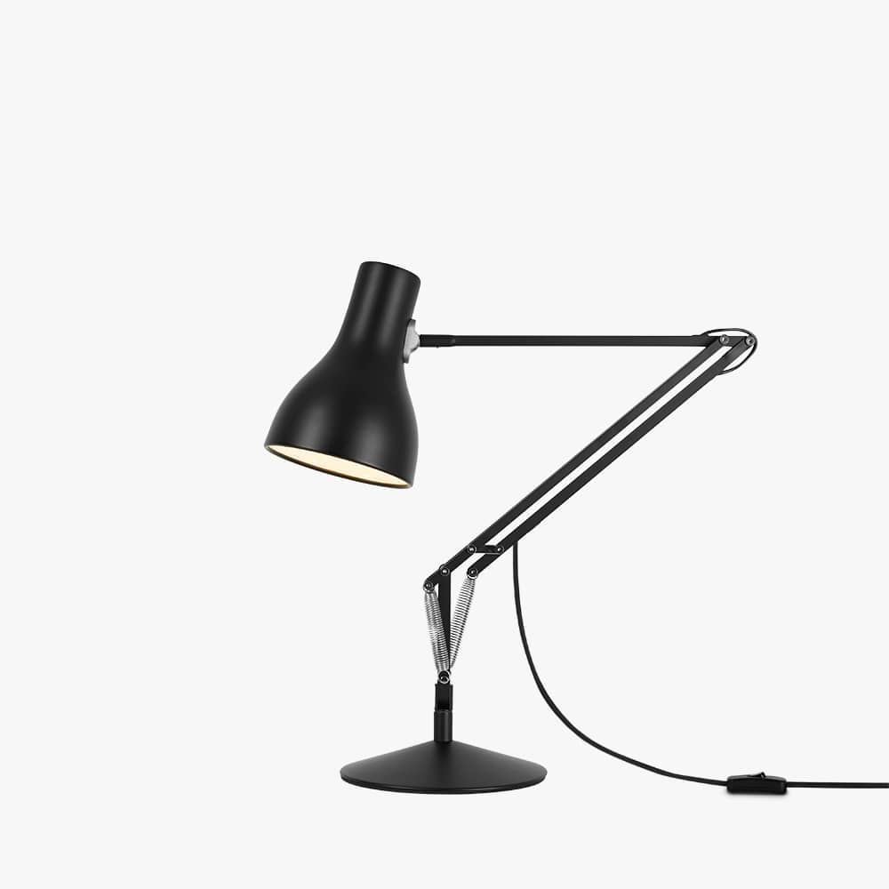 type-75-desk-lamp-jet-black-1