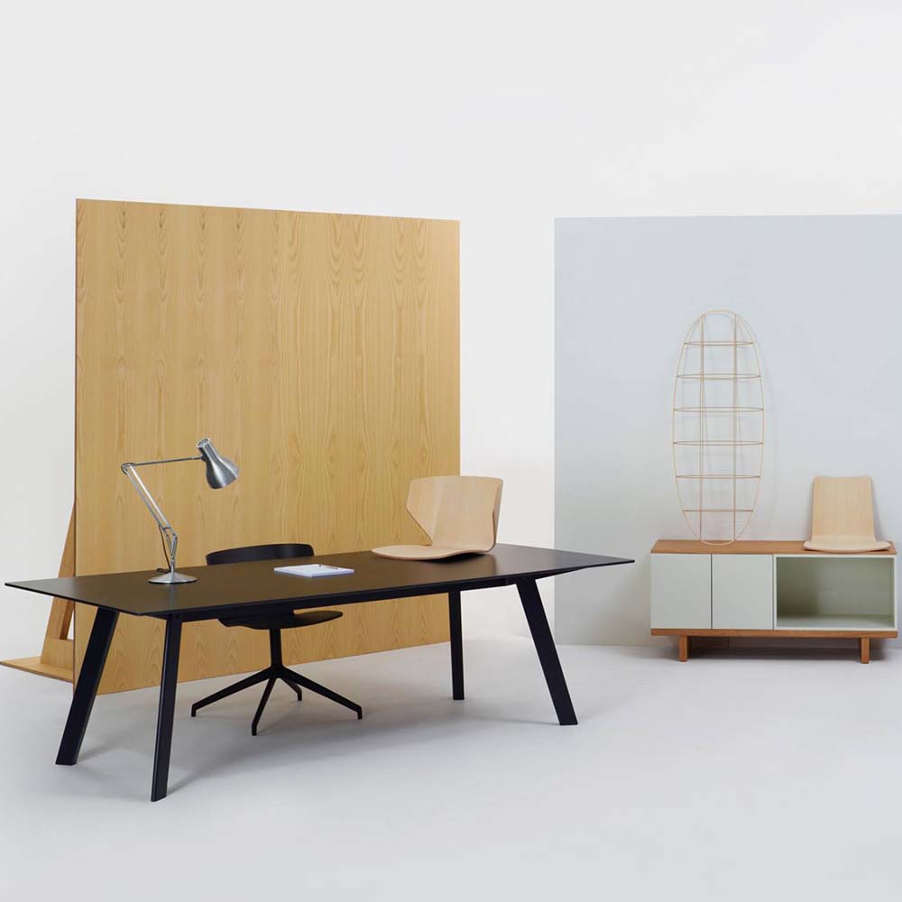 type-75-desk-lamp-silver-lustre-3