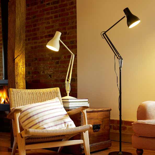 type-75-floor-lamp-jet-black_4924.LS.SQ.W.S1.UK.2