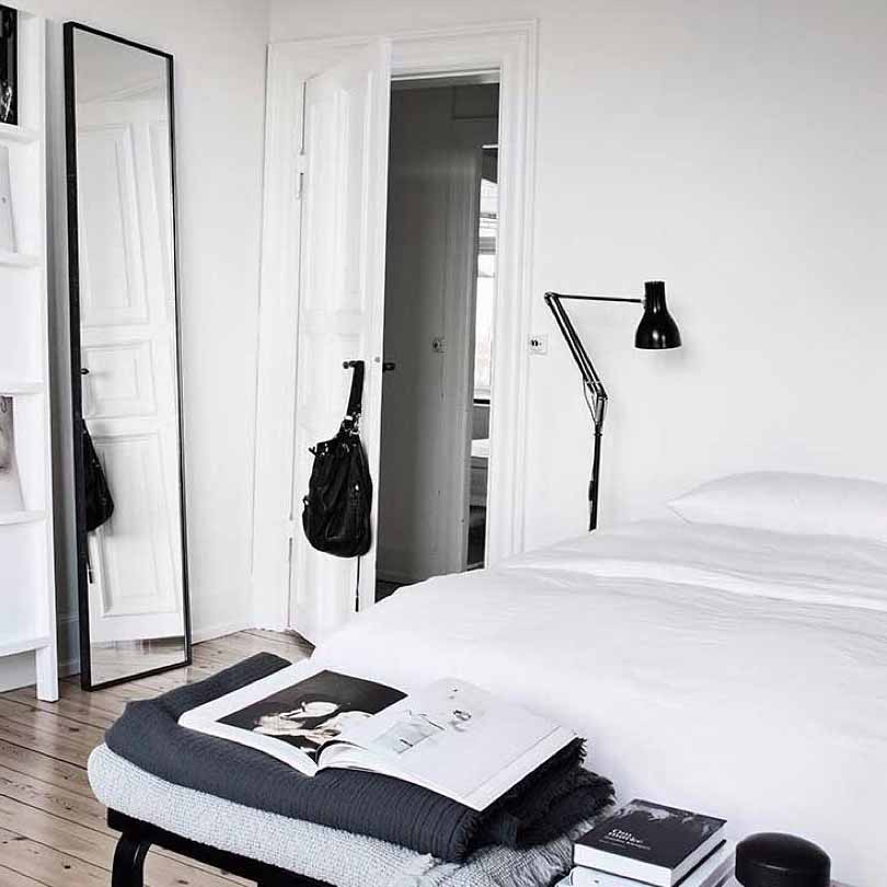 type-75-floor-lamp-jet-black_4924.LS.SQ.W.S1.UK.3