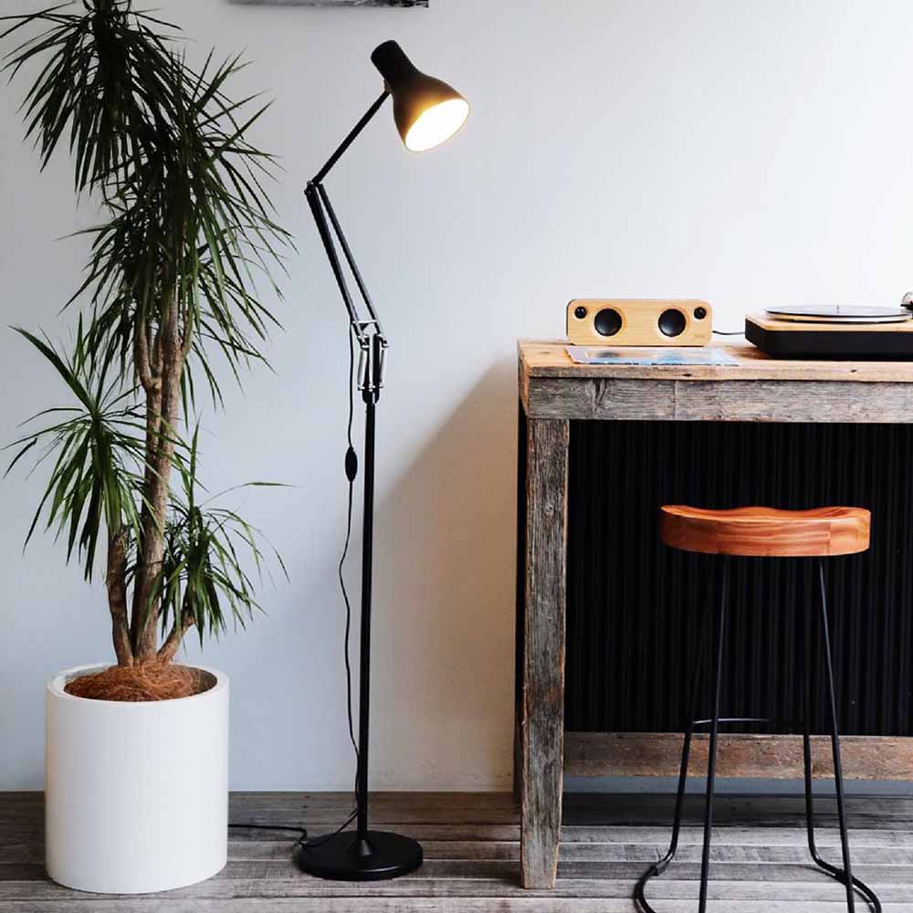 type-75-floor-lamp-jet-black_4924.LS.SQ.W.S1.UK.5