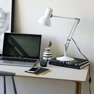 type-75-mini-desk-lamp-alpine-white_4924.LS.SQ.W.S1.UK.2 – Copy