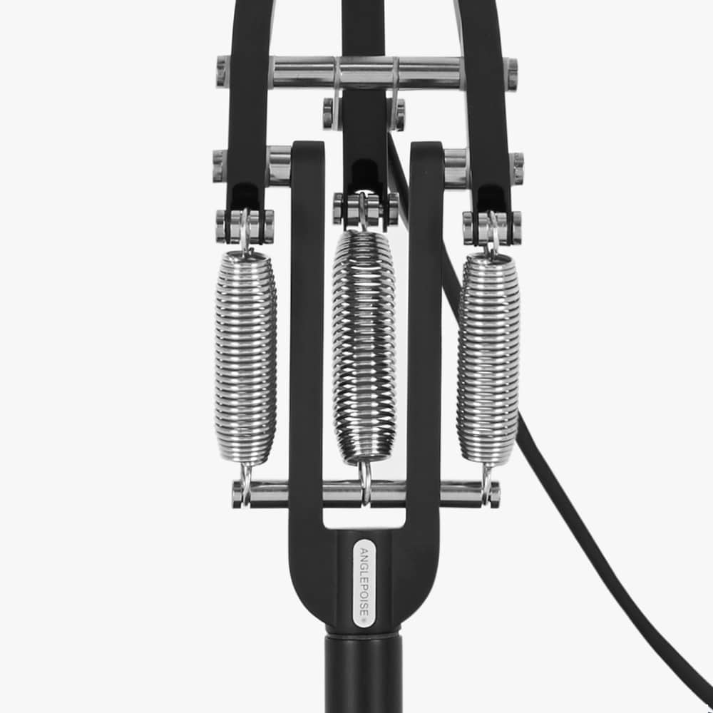 type-75-mini-desk-lamp-jet-black-4-off_2