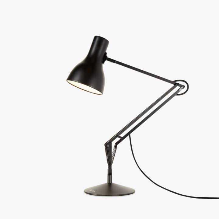 type_75_desk_lamp_PS5_1