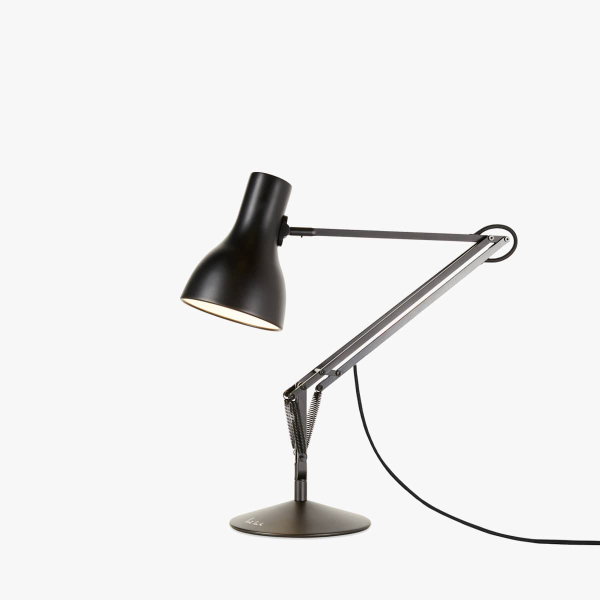 type_75_desk_lamp_PS5_2