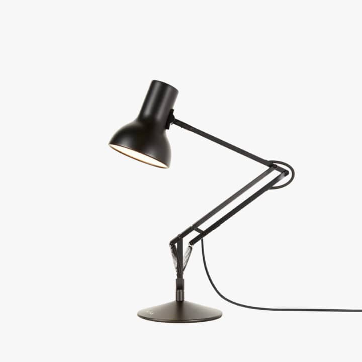 type_75_mini_desk_lamp_PS5_1